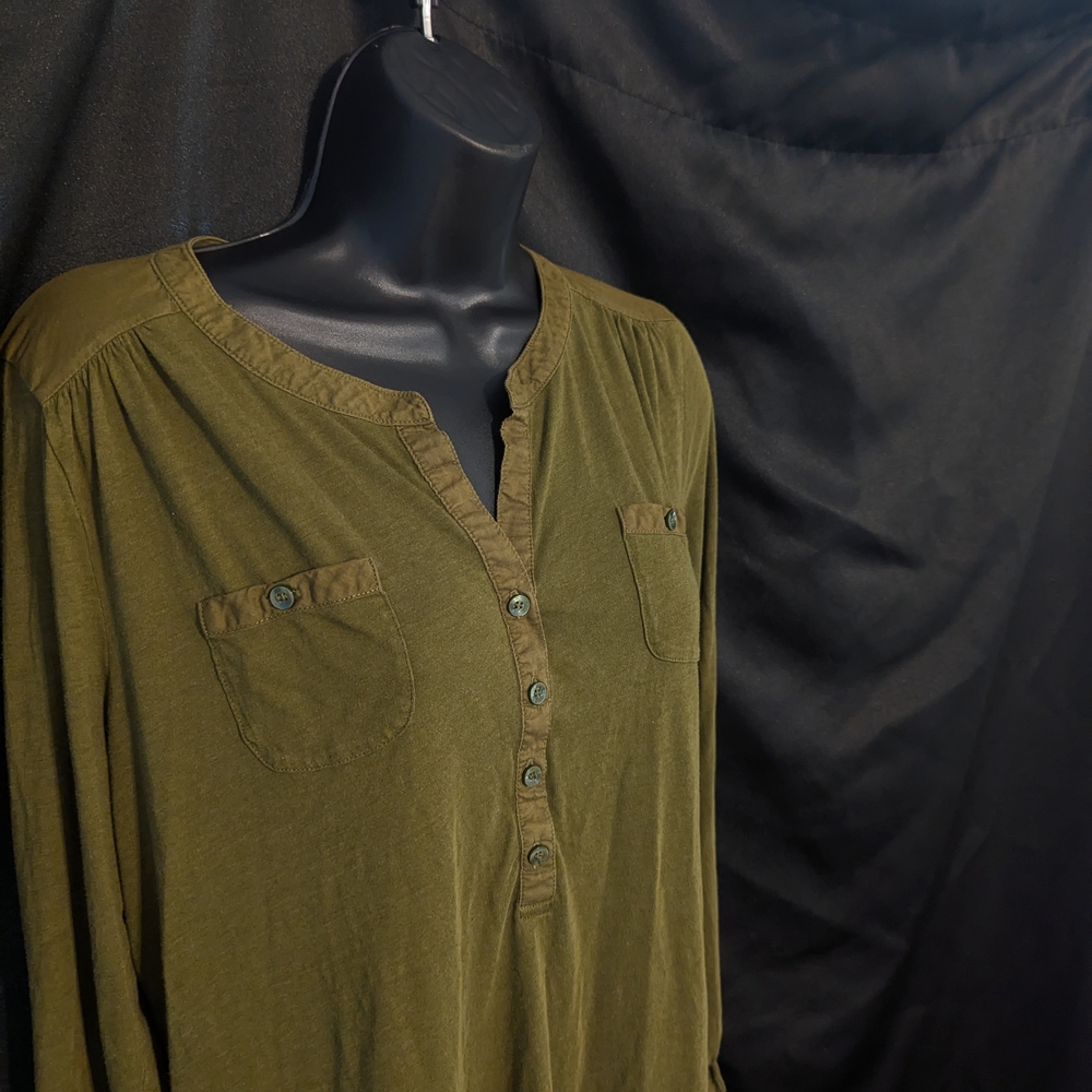 Jones New York Olive Button-Front Blouse